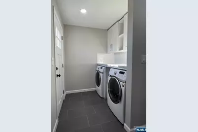 590 Central Avenue 2 #2, Carlstadt, NJ 07072 - Photo 34