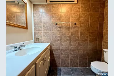 468 Liberty Street 201 #201, Little Ferry, NJ 07643 - Photo 20