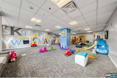 100 Old Palisade Road 1902 #1902, Fort Lee, NJ 07024 - Photo 18