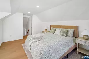 127 E Village Circle, Paramus, NJ 07652 - Photo 20