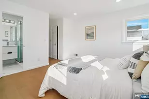 127 E Village Circle, Paramus, NJ 07652 - Photo 24