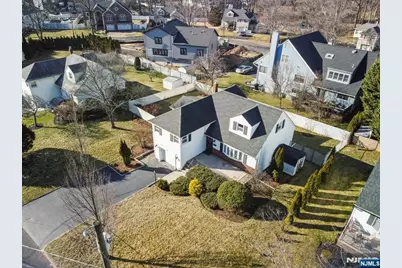 127 Village Circle, Paramus, NJ 07652 - Photo 40