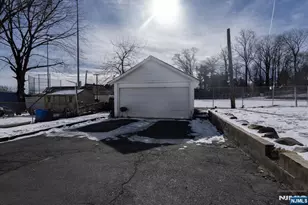 10 Glennon Pl, West Orange Township, NJ 07052 - Photo 28