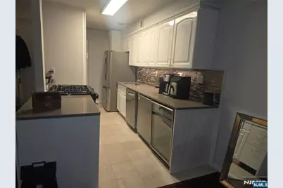 150 Overlook Avenue 10H #10H, Hackensack, NJ 07601 - Photo 2