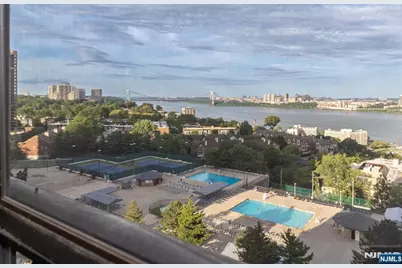 200 Winston 1005 #1005, Cliffside Park, NJ 07010 - Photo 14