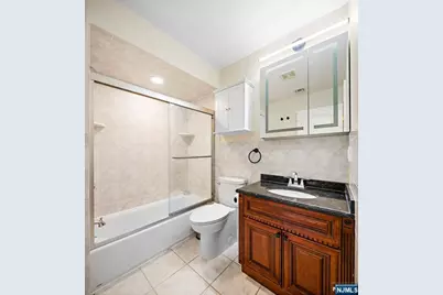 9 15th Avenue, Elmwood Park, NJ 07407 - Photo 14