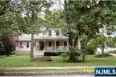 4 Lee Court, Waldwick, NJ 07463 - Photo 1