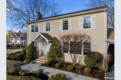 5 Michele Court, Cresskill, NJ 07626 - Photo 2