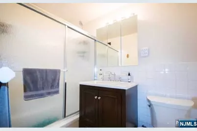 285 Aycrigg Avenue 22D #22D, Passaic, NJ 07055 - Photo 14