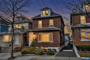 423 8th St, Fairview, NJ 07022 - Photo 30