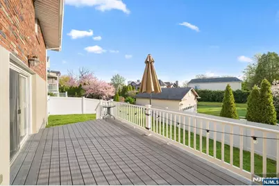1128 Abbott Boulevard, Fort Lee, NJ 07024 - Photo 26