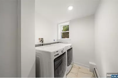 1128 Abbott Boulevard, Fort Lee, NJ 07024 - Photo 24