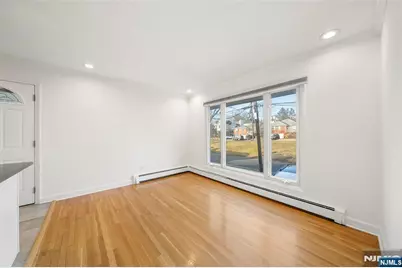 1128 Abbott Boulevard, Fort Lee, NJ 07024 - Photo 6