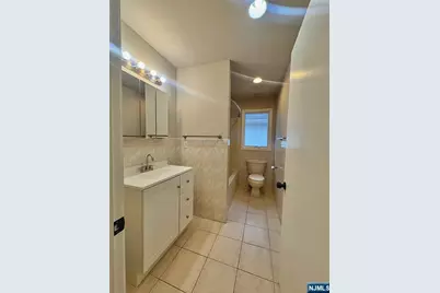 32 Orchard Street, Garfield, NJ 07026 - Photo 14