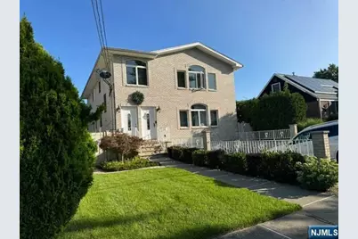 121 Philip Avenue, Elmwood Park, NJ 07407 - Photo 2