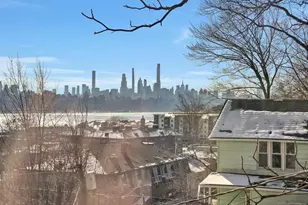 9 Old Wood Rd, Edgewater, NJ 07020 - Photo 1