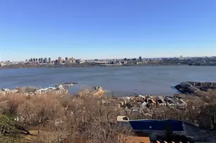 2 Horizon Road 1030, Fort Lee, NJ 07024 - Photo 2