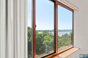 100 Old Palisade Road 914, Fort Lee, NJ 07024 - Photo 14