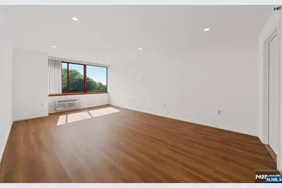 100 Old Palisade Road 914 #914, Fort Lee, NJ 07024 - Photo 8