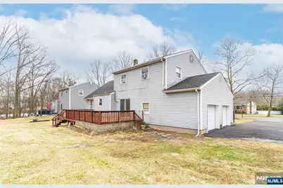 229 Edwards Road, Morris Township, NJ 07054 - Photo 6