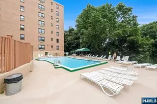 2348 Linwood Ave 3L, Fort Lee, NJ 07024 - Photo 14