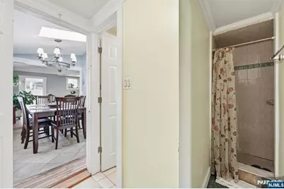 181 Phelps Avenue, Bergenfield, NJ 07621 - Photo 22