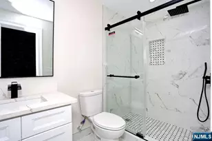 21 E Clinton Ave, Bergenfield, NJ 07621 - Photo 44