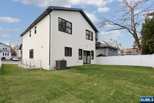 21 E Clinton Ave, Bergenfield, NJ 07621 - Photo 48