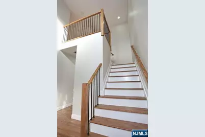21 E Clinton Avenue, Bergenfield, NJ 07621 - Photo 20