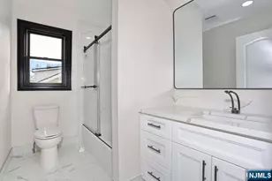 21 E Clinton Ave, Bergenfield, NJ 07621 - Photo 34