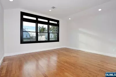 21 E Clinton Avenue, Bergenfield, NJ 07621 - Photo 22