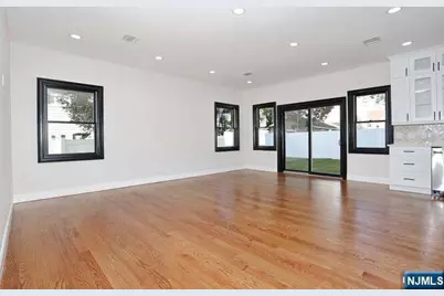 21 E Clinton Avenue, Bergenfield, NJ 07621 - Photo 8