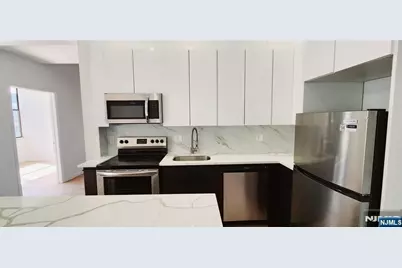 30 Howe Avenue 301 #301, Passaic, NJ 07055 - Photo 6