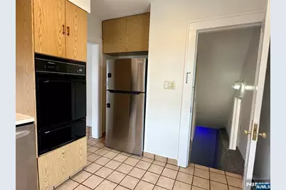 7-31 Henderson Boulevard 1 #1, Fair Lawn, NJ 07410 - Photo 4