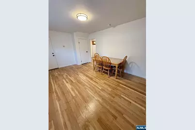 204 C Terhune 204C #204C, Lodi, NJ 07644 - Photo 6