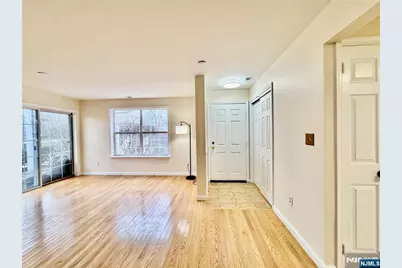 22 Regency Circle, Englewood, NJ 07631 - Photo 4