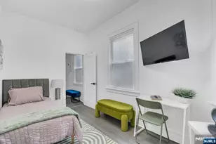 68 Pine Street 1, Montclair, NJ 07042 - Photo 18