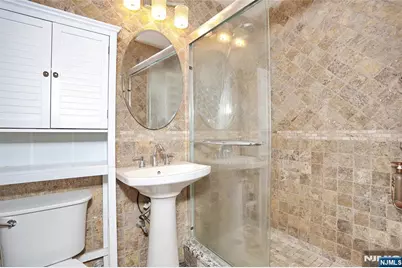 6040 Boulevard 8H #8H, West New York, NJ 07093 - Photo 22