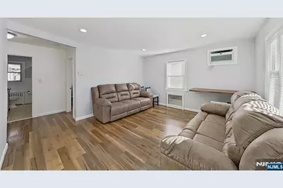 127 Iozia Terrace, Elmwood Park, NJ 07407 - Photo 28