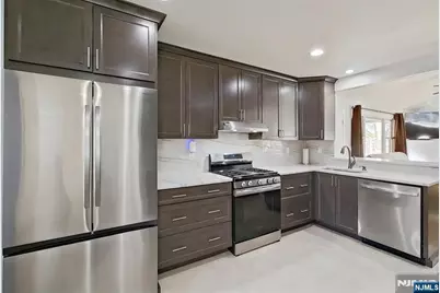 127 Iozia Terrace, Elmwood Park, NJ 07407 - Photo 22