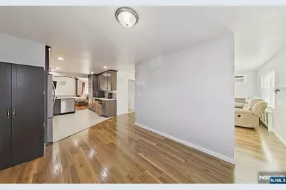 127 Iozia Terrace, Elmwood Park, NJ 07407 - Photo 26