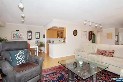 521 Piermont Avenue 403A #403A, River Vale Township, NJ 07675 - Photo 2