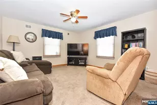 31 Smith St, Waldwick, NJ 07463 - Photo 24