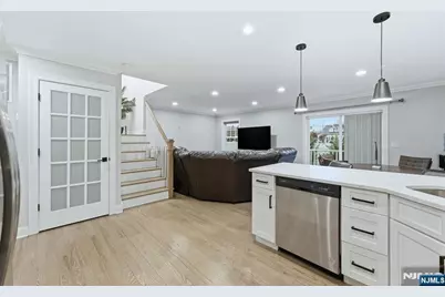 15 Rector Avenue 2 #2, Woodbridge Township, NJ 07095 - Photo 10