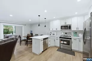15 Rector Ave 2, Woodbridge Township, NJ 07095 - Photo 6