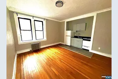 17 Elwood Place 102 #102, Newark, NJ 07104 - Photo 1