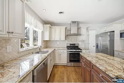 11 Osborne Court, Mahwah, NJ 07430 - Photo 8