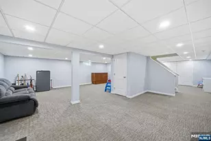 11 Osborne Ct, Mahwah, NJ 07430 - Photo 20