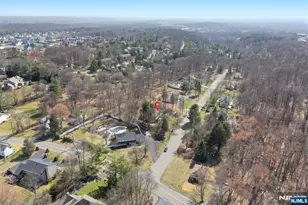 11 Osborne Ct, Mahwah, NJ 07430 - Photo 32