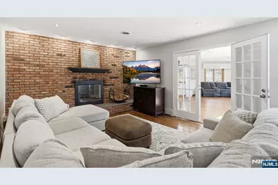 11 Osborne Court, Mahwah, NJ 07430 - Photo 10